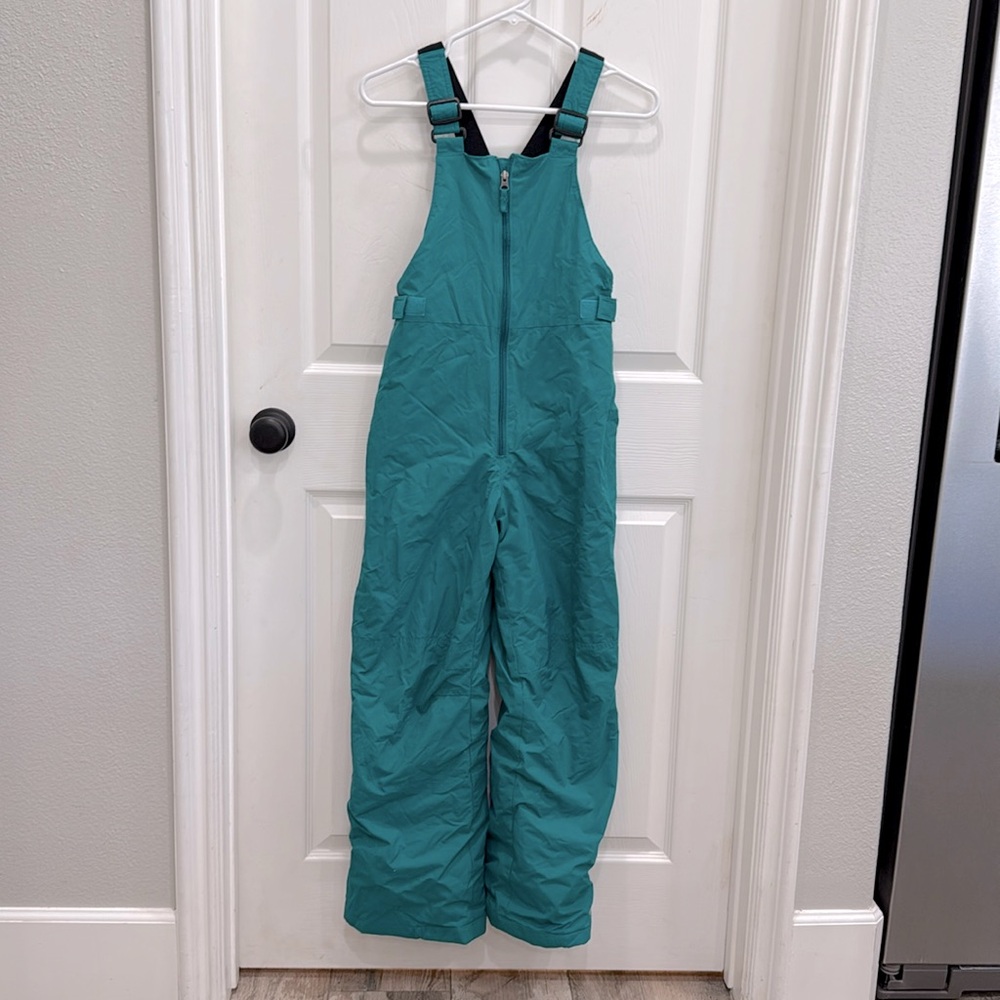 Youth Large (14/16) Columbia snow bib. Very gently used. Excellent condition.
